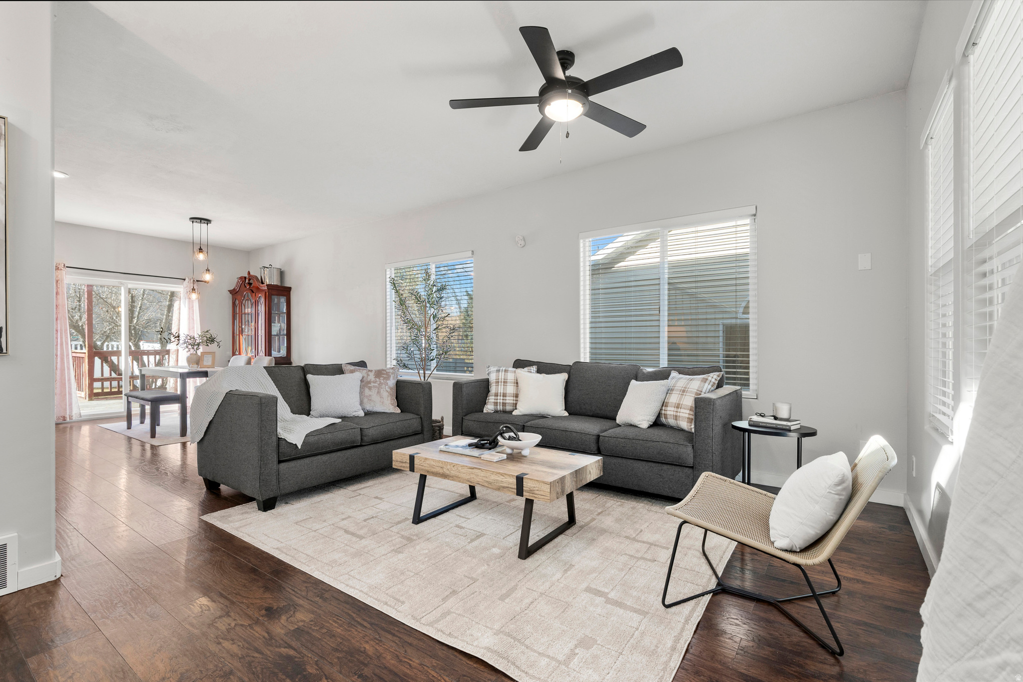 OVERLAKE - Residential