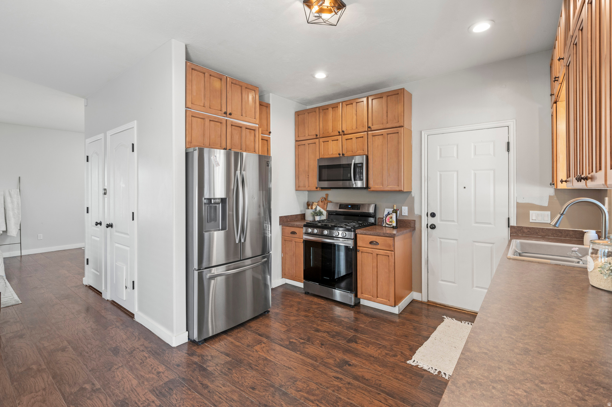 OVERLAKE - Residential