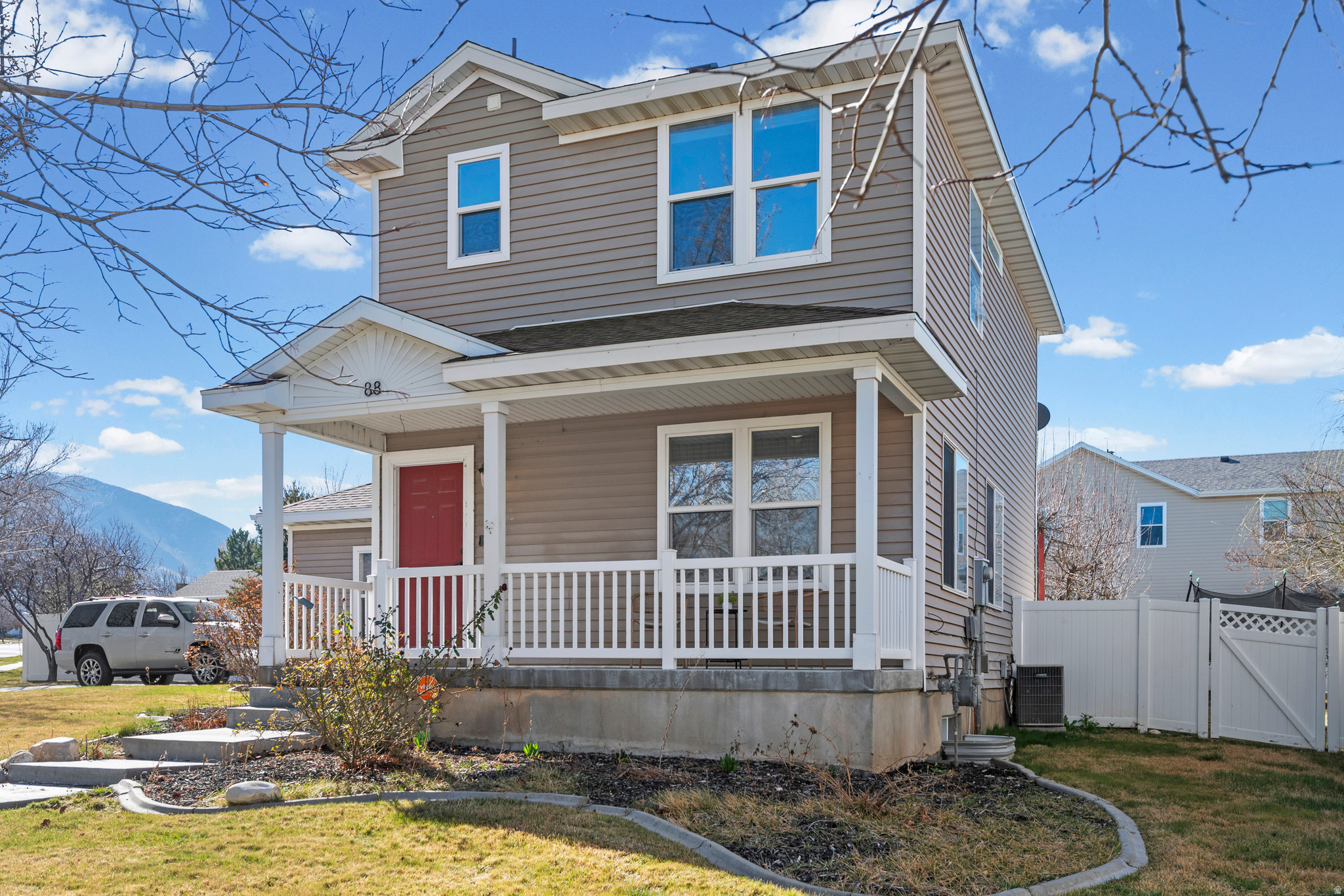 OVERLAKE - Residential