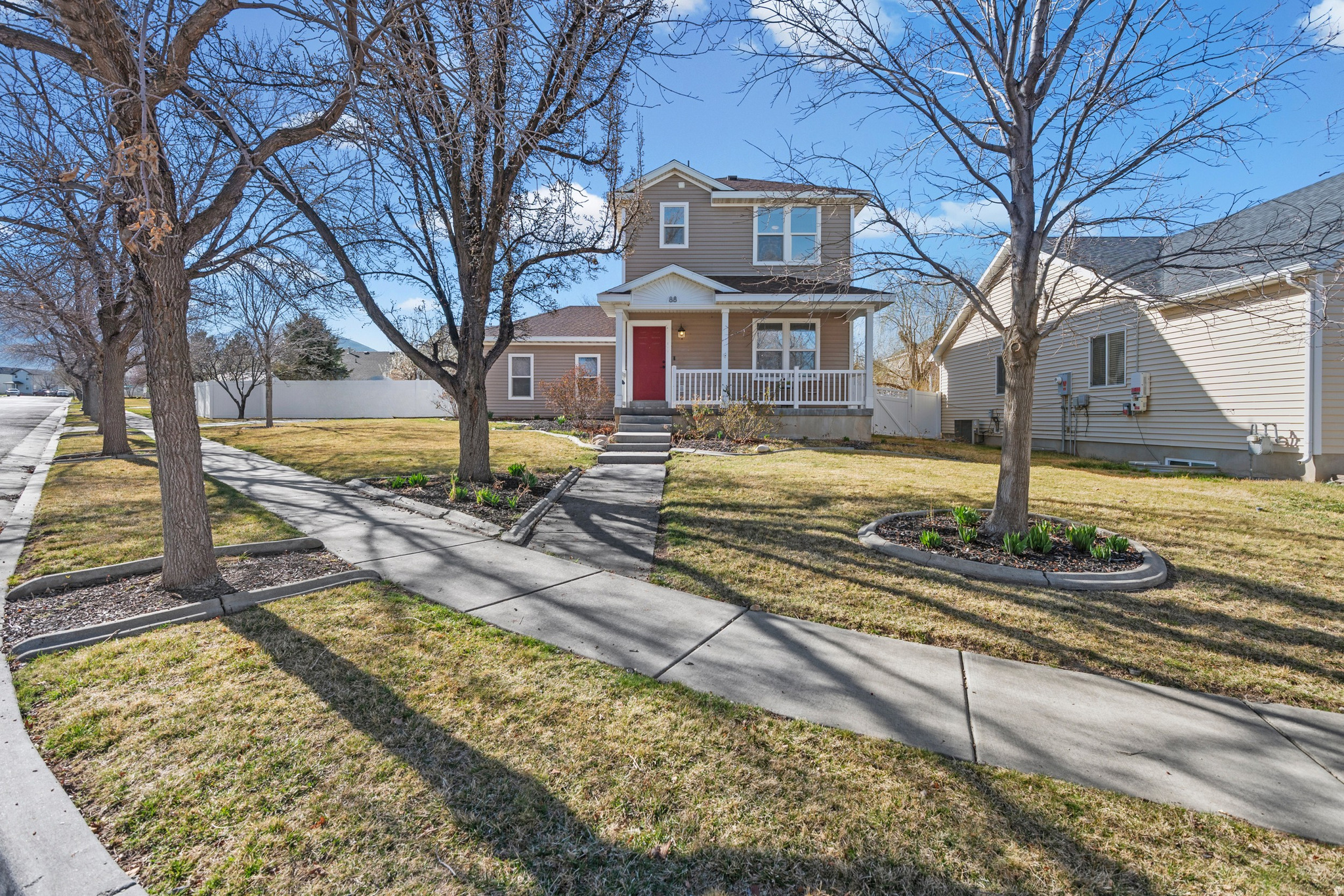 OVERLAKE - Residential