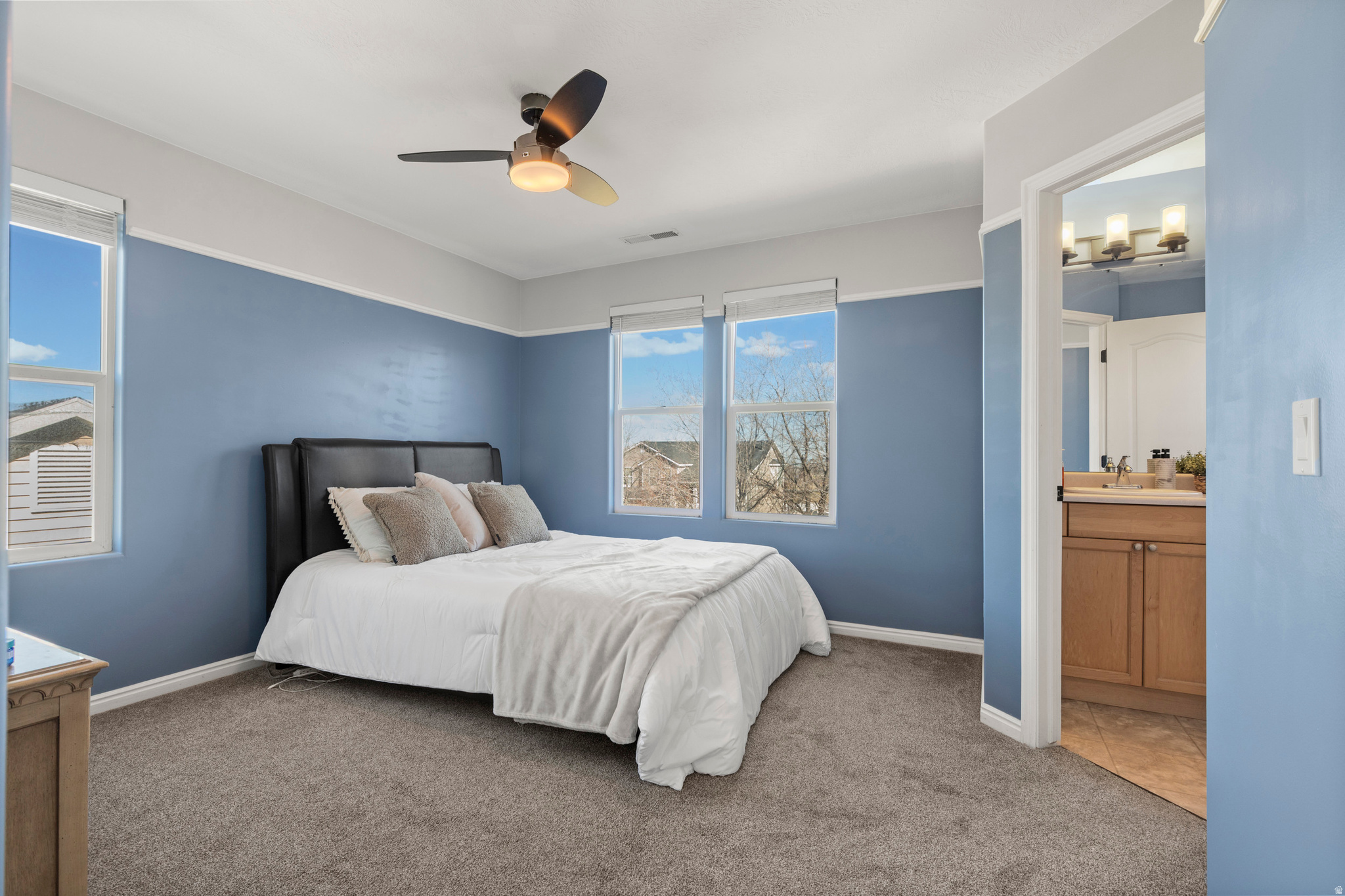 OVERLAKE - Residential