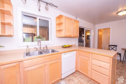 Tiny photo for 2216 S PIERCE AVE E, Ogden, UT 84401 (MLS # 2192709)