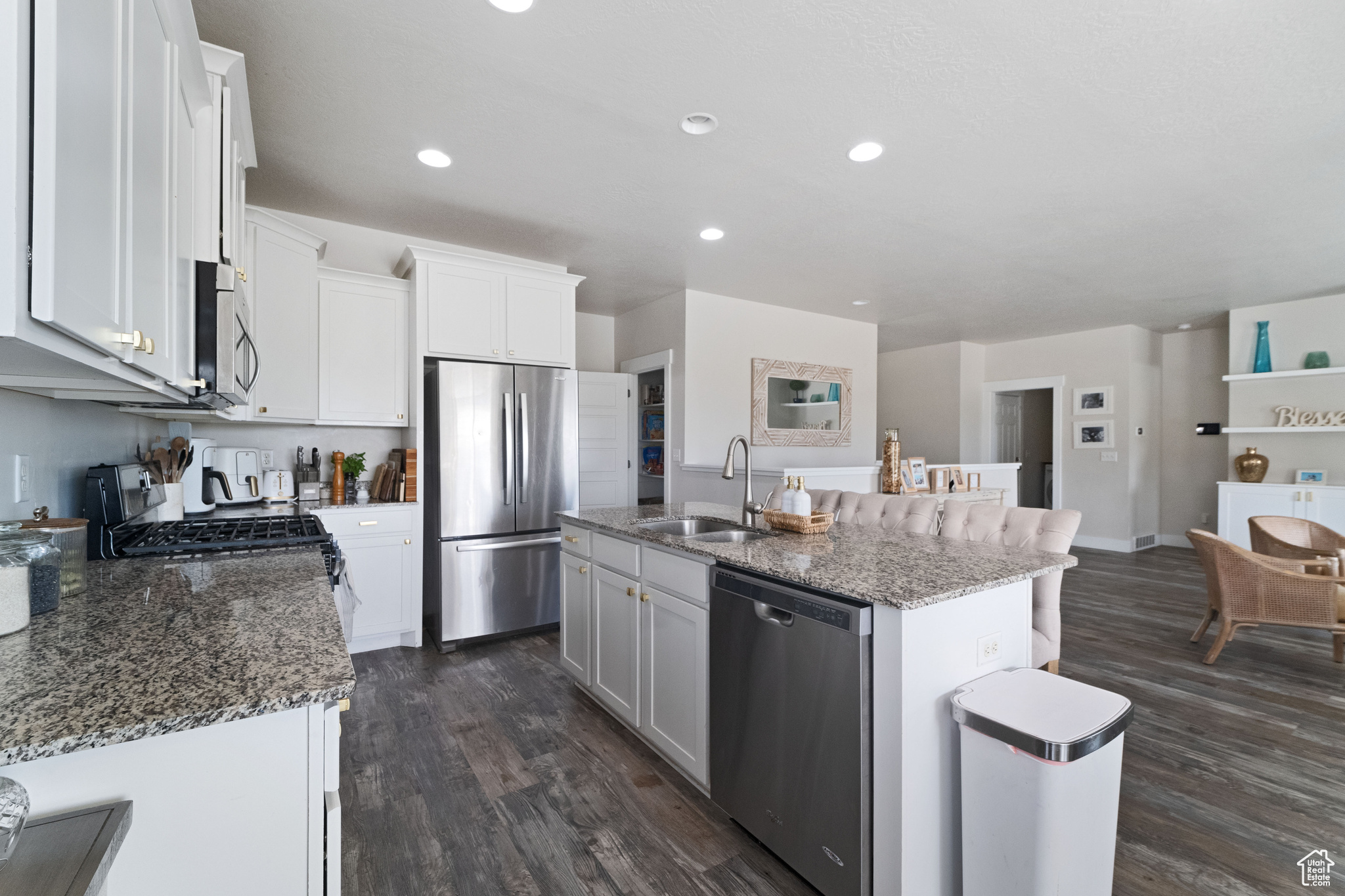 MAPLE HILLS - Residential