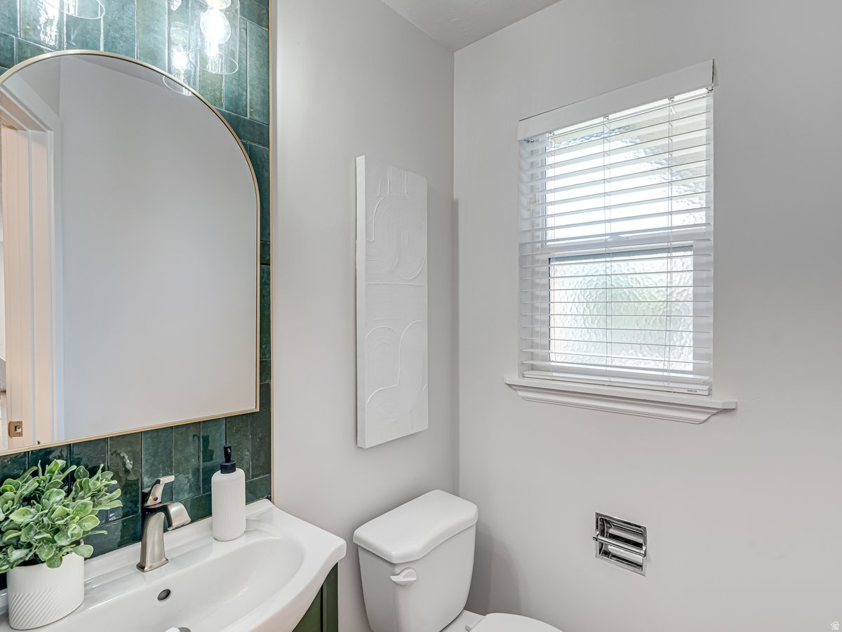 HOLLADAY HILLS - Residential