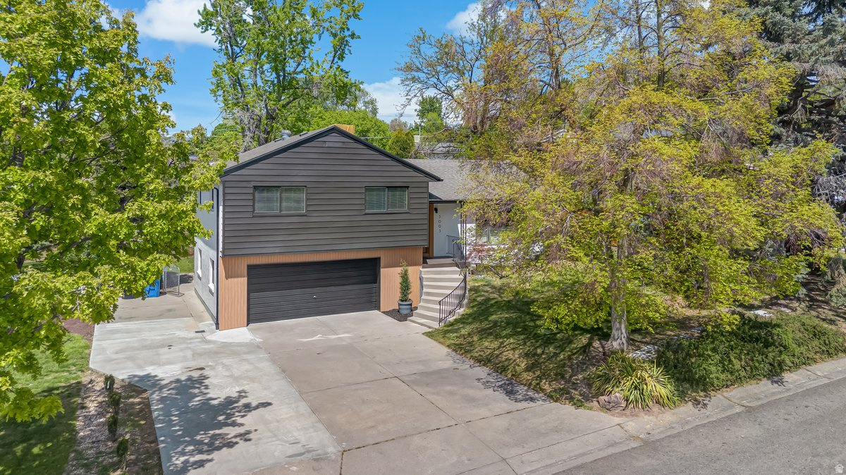 HOLLADAY HILLS - Residential