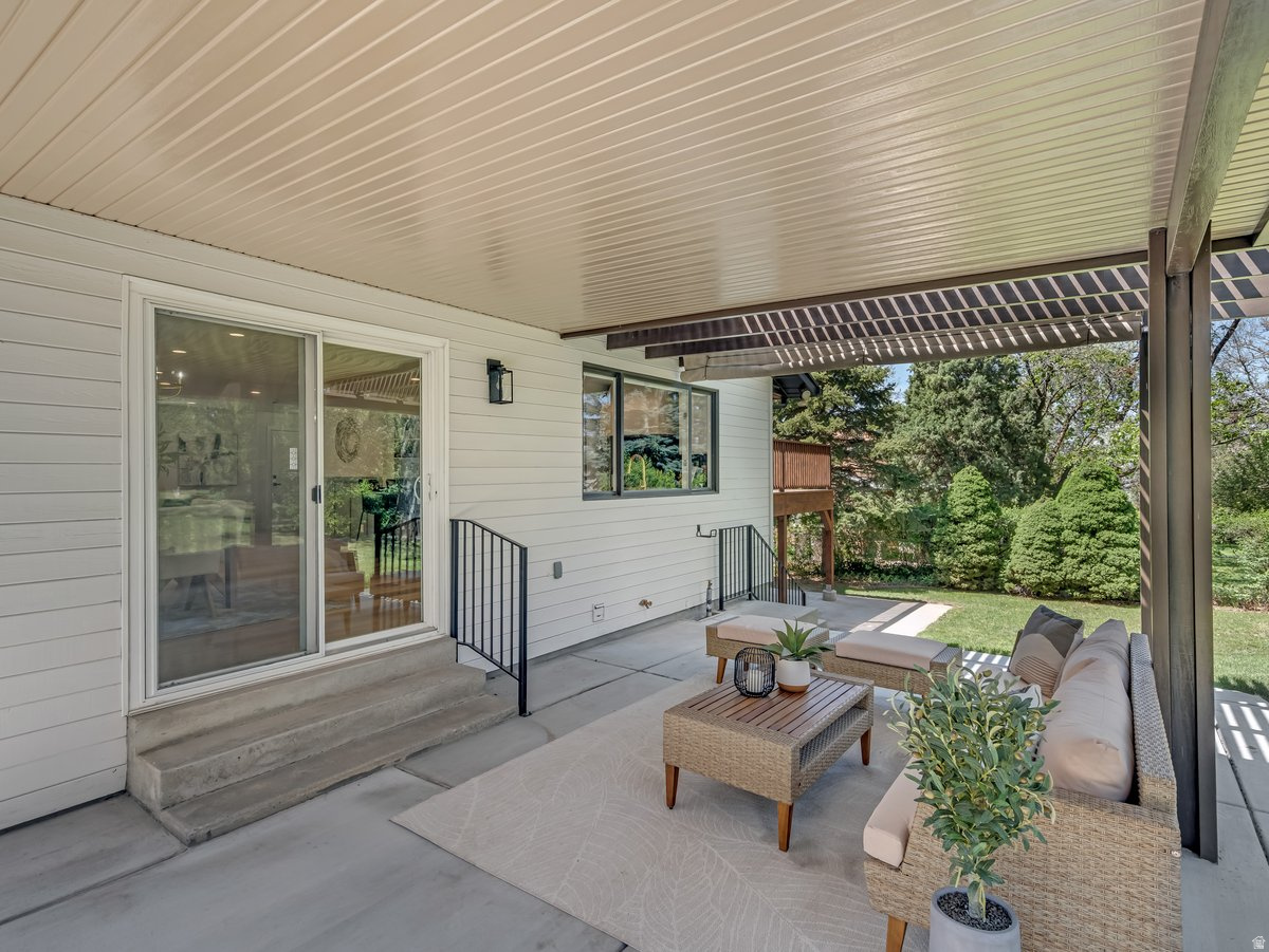 HOLLADAY HILLS - Residential