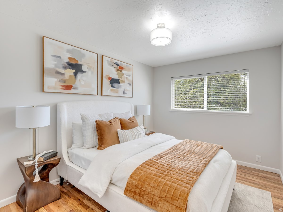 HOLLADAY HILLS - Residential