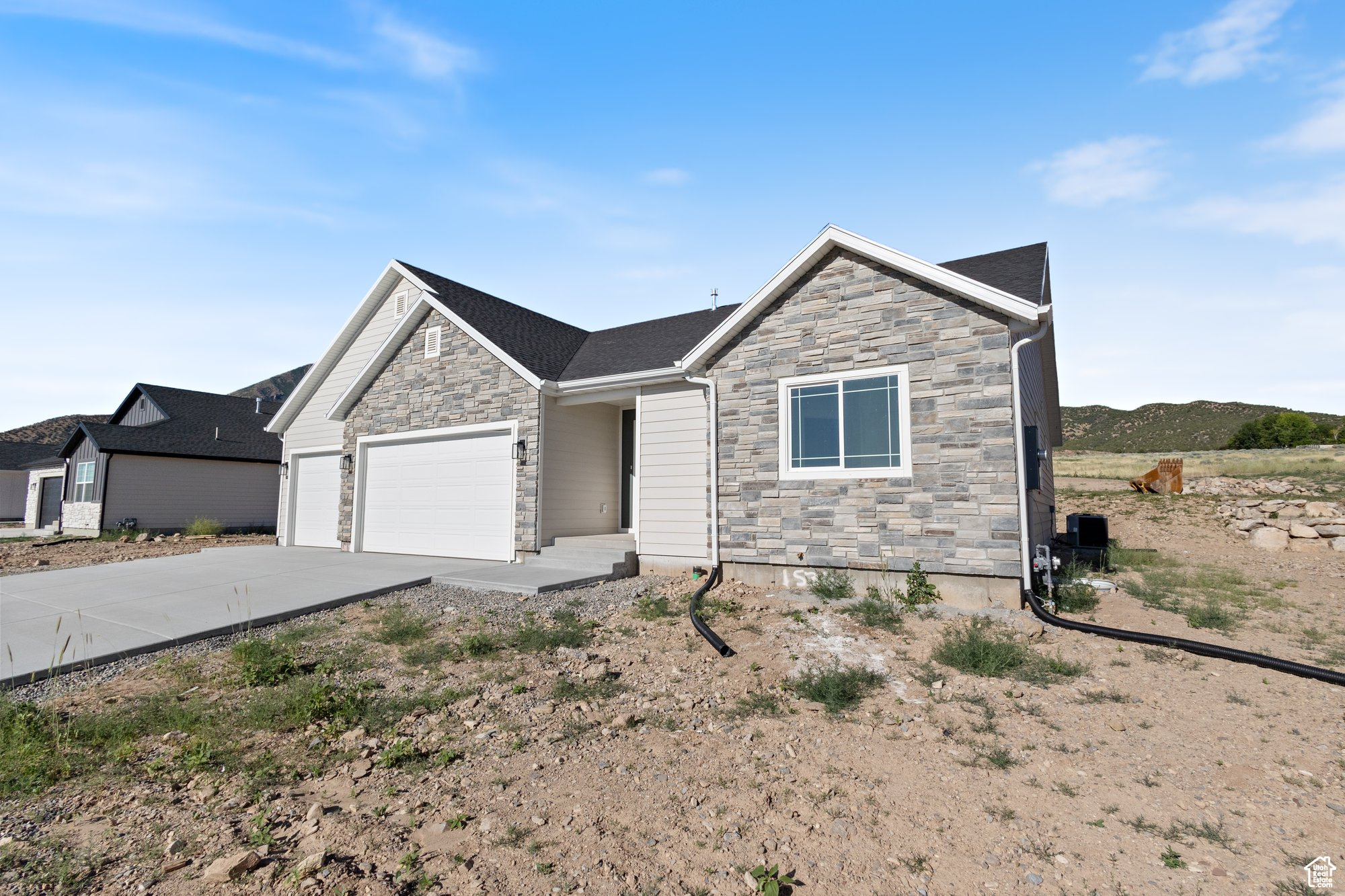 NORTHRIDGE ESTATES - Residential