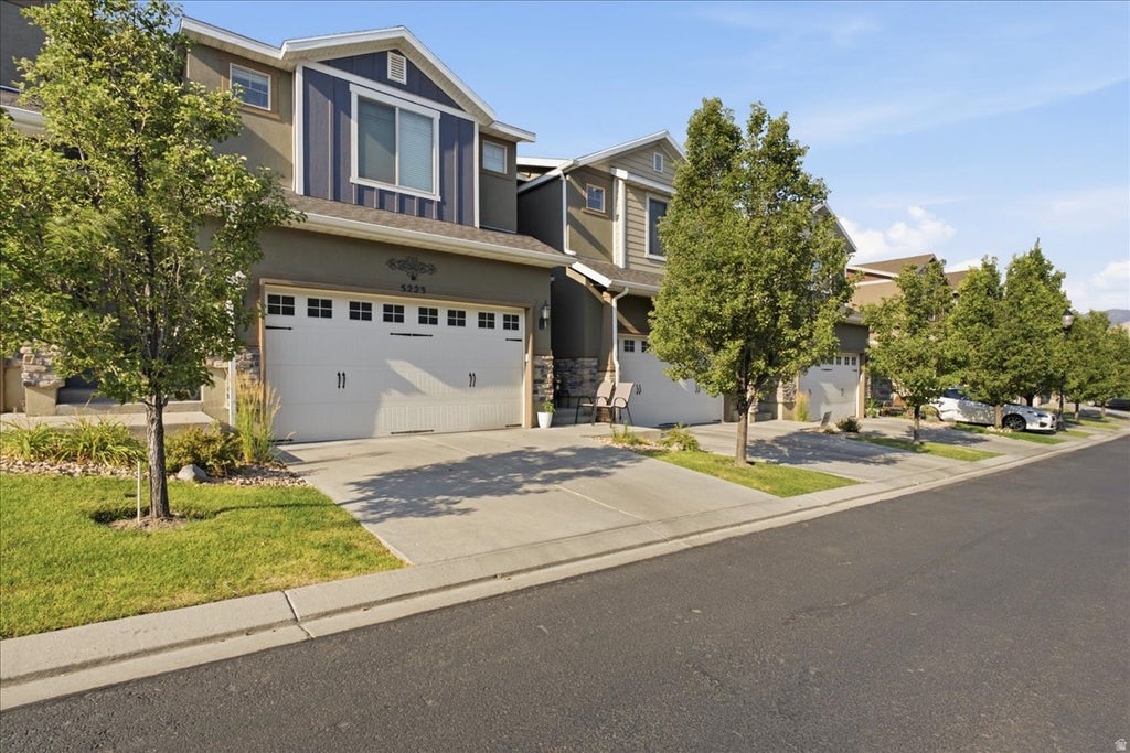 Photo of 5223 W ARMADA WAY, Herriman, UT 84096 (MLS # 2177808)