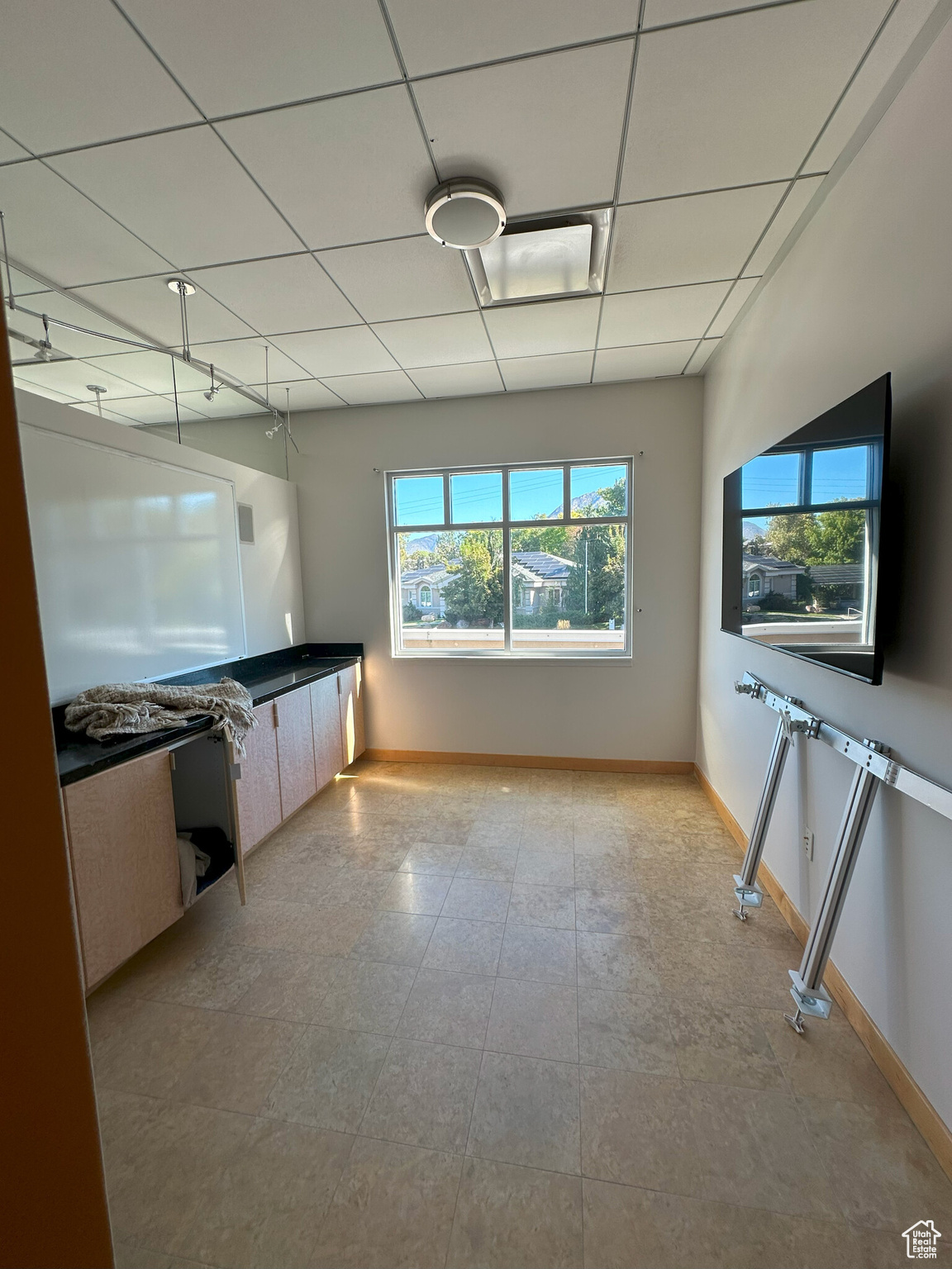 CREEK ROAD - Commercial Sale