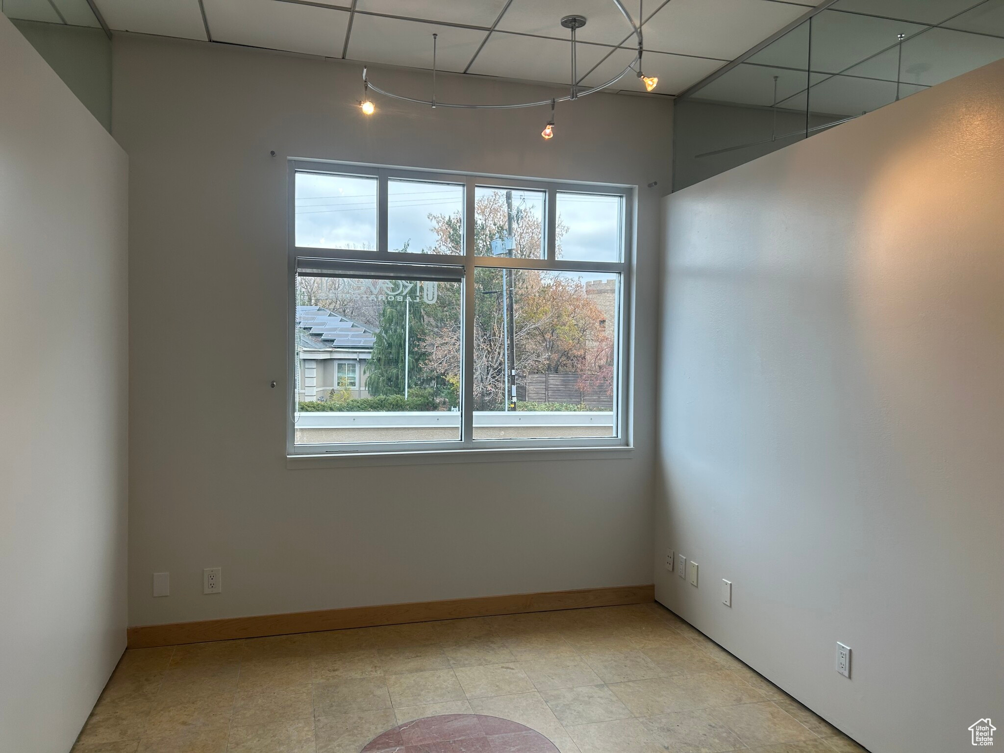 CREEK ROAD - Commercial Sale