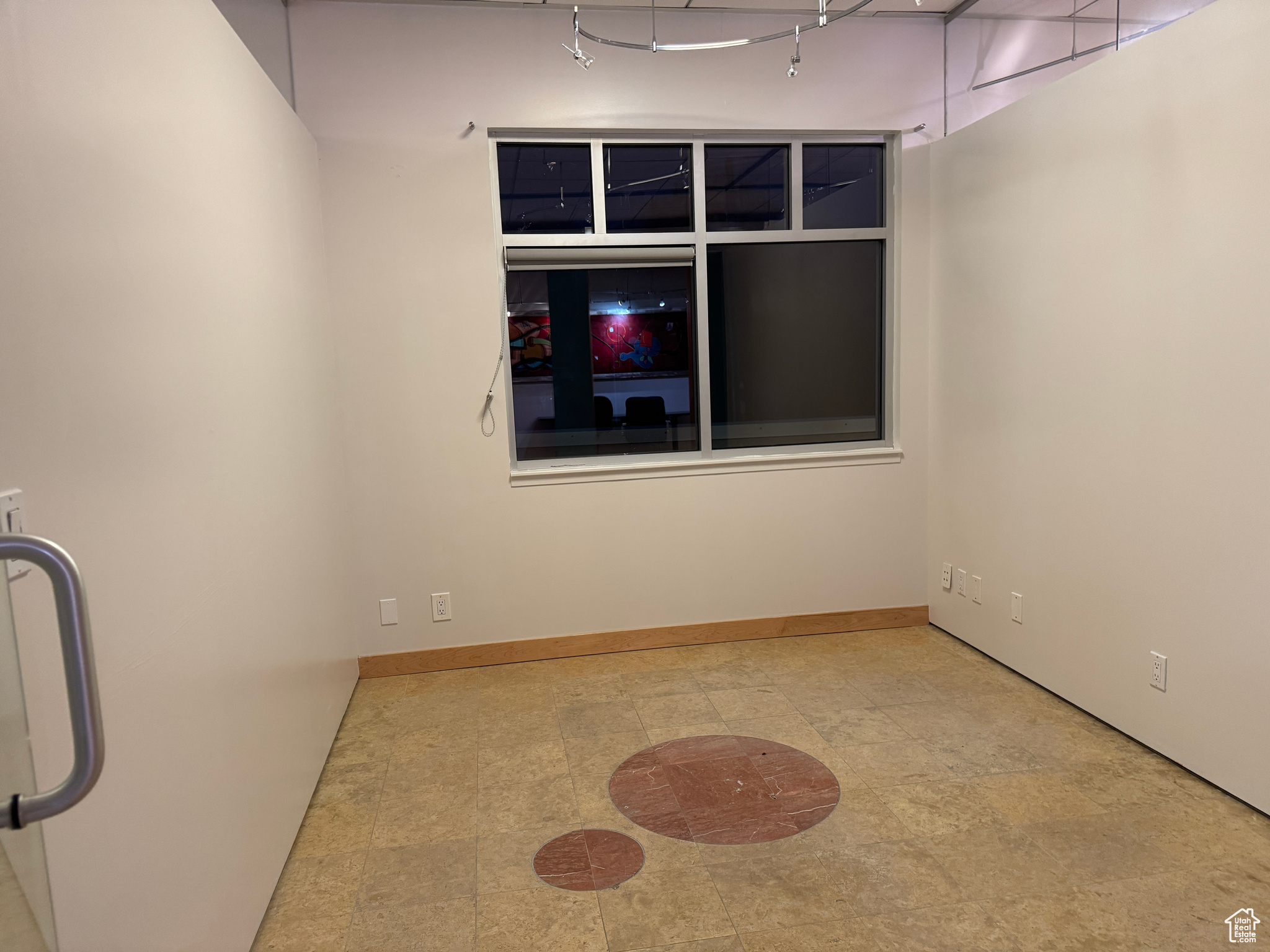 CREEK ROAD - Commercial Sale