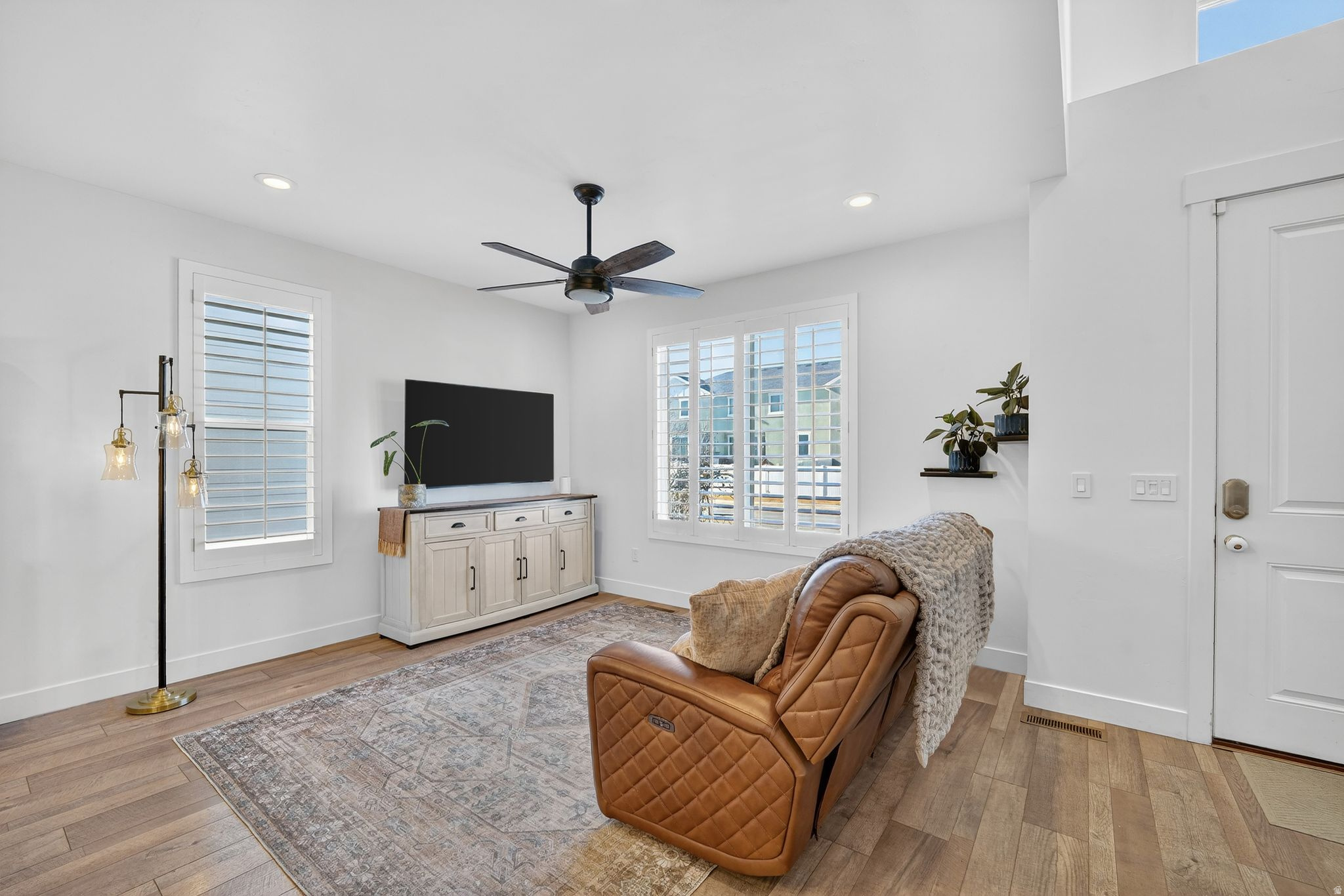 SKYLINE HOA - Residential