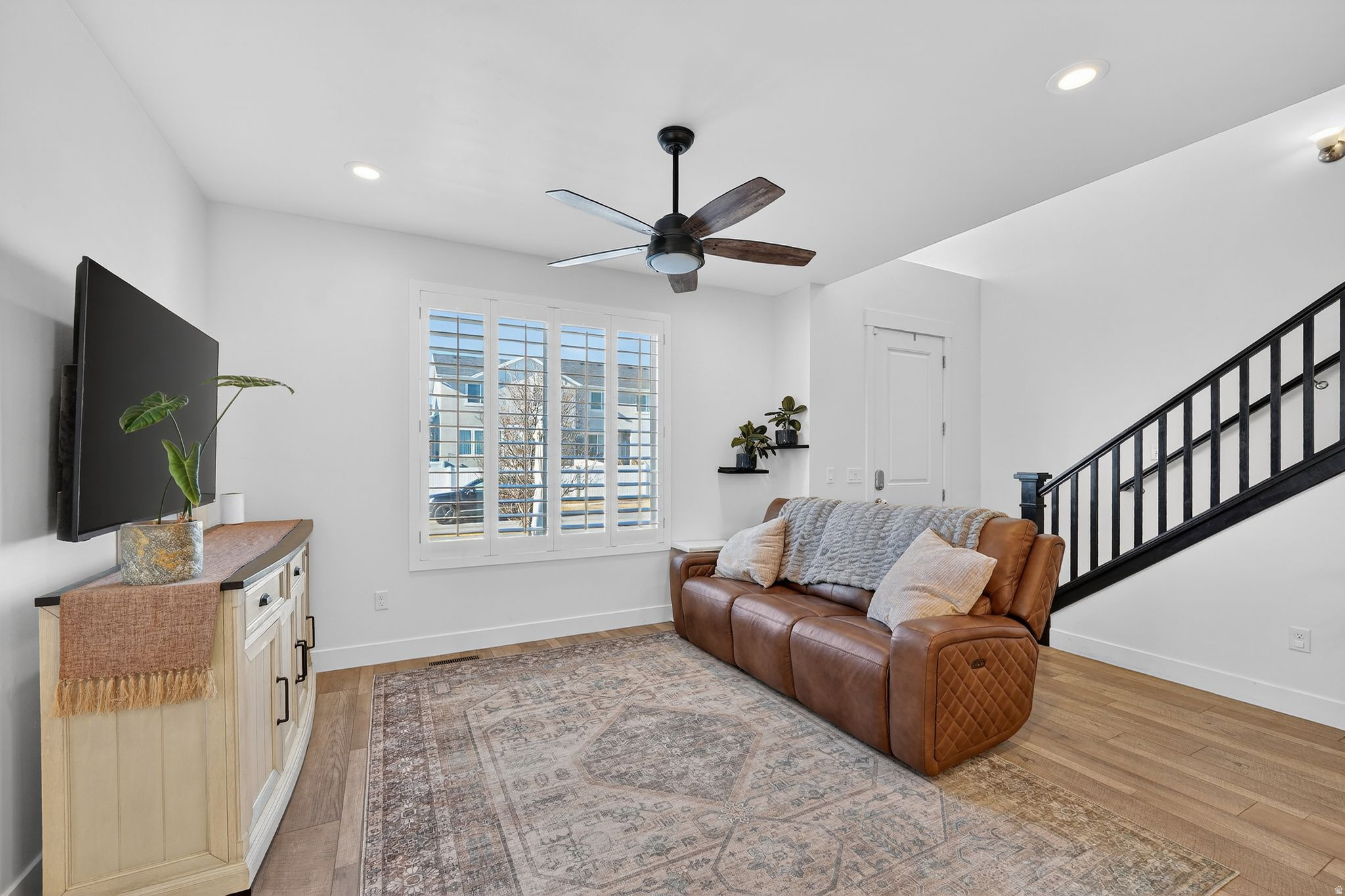 SKYLINE HOA - Residential