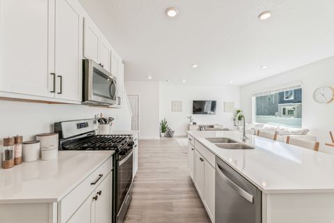 Tiny photo for 3487 W MITCHELL DR, Lehi, UT 84048 (MLS # 2151229)