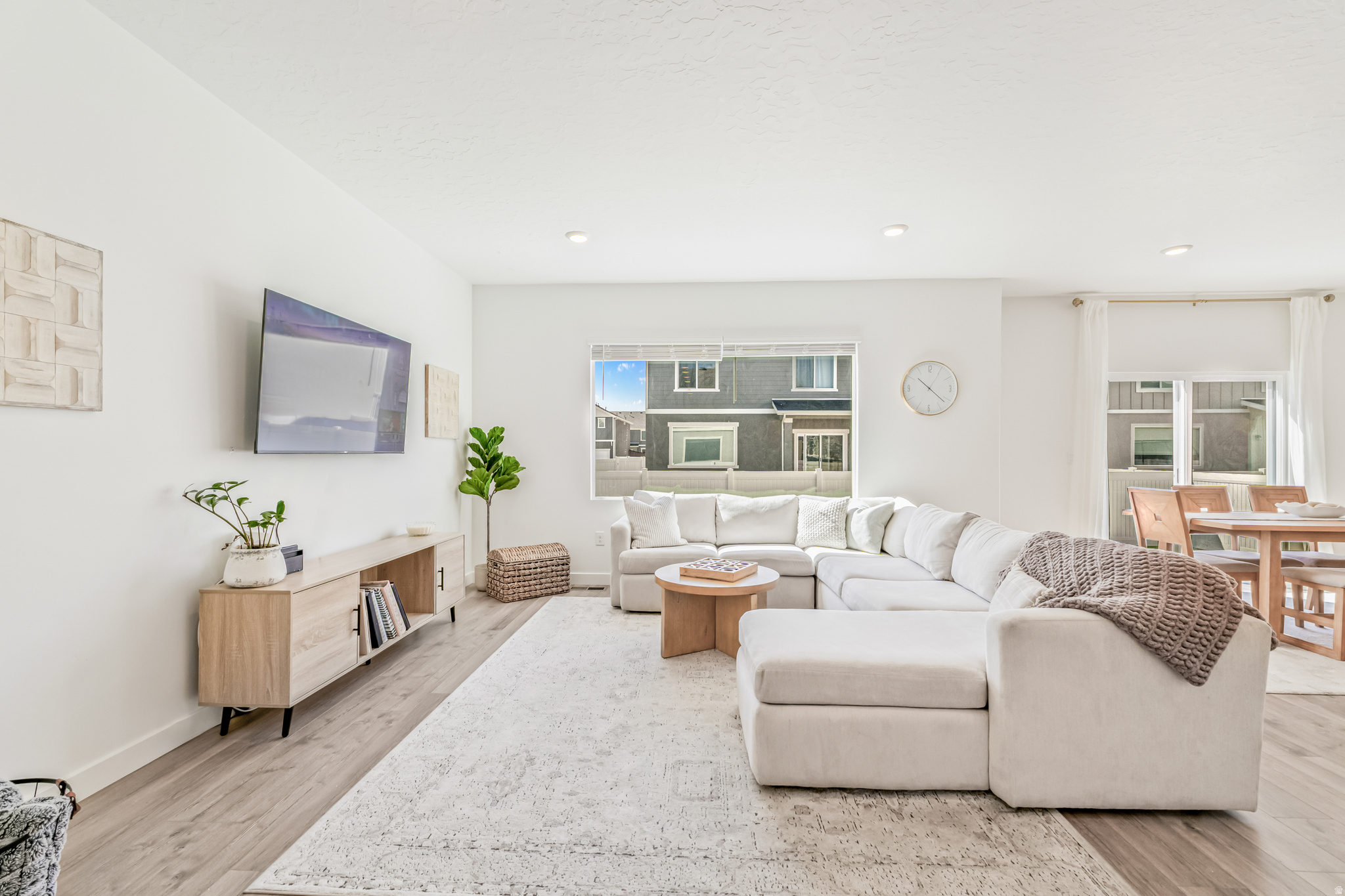 SPRING RANCH - Residential