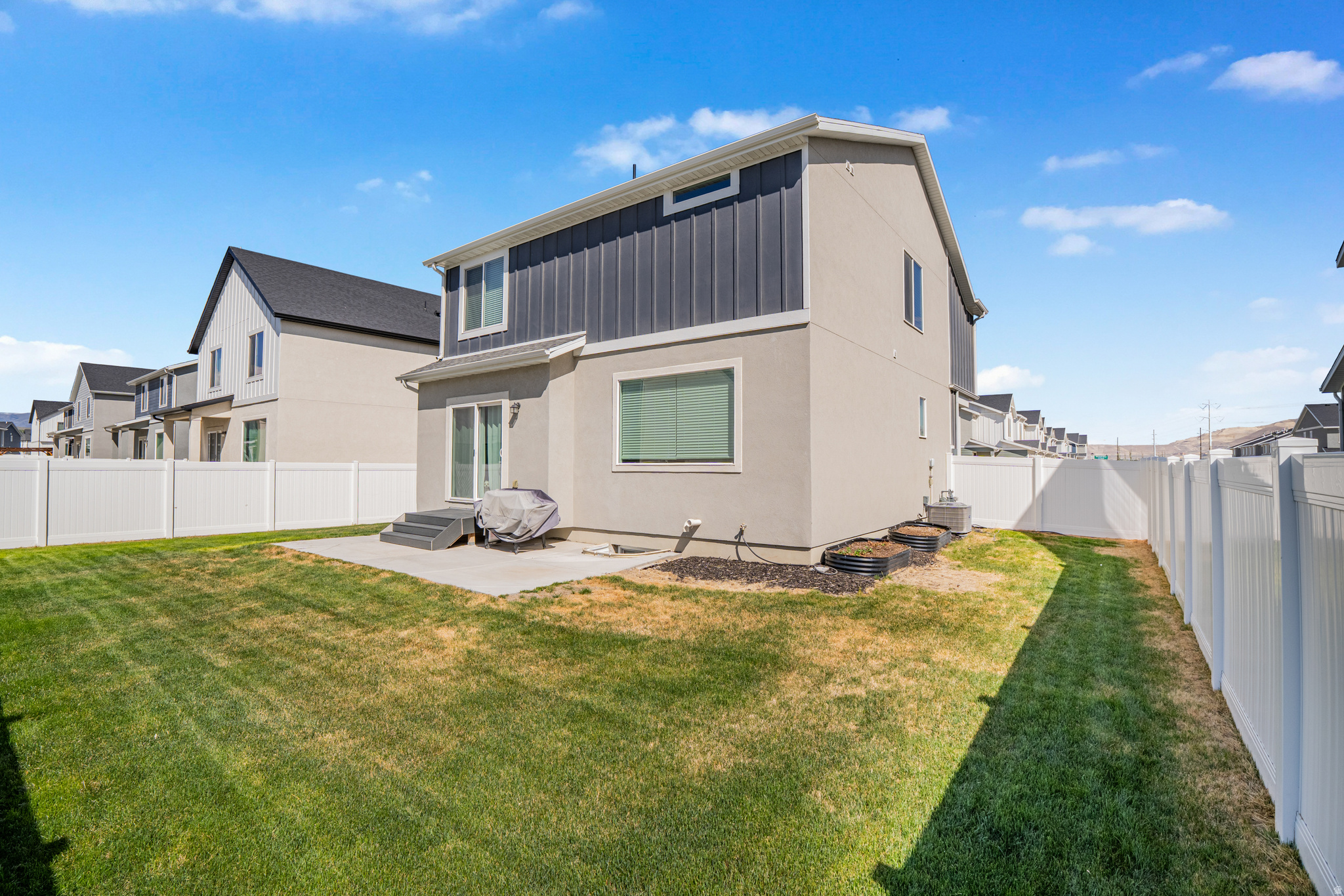 SPRING RANCH - Residential