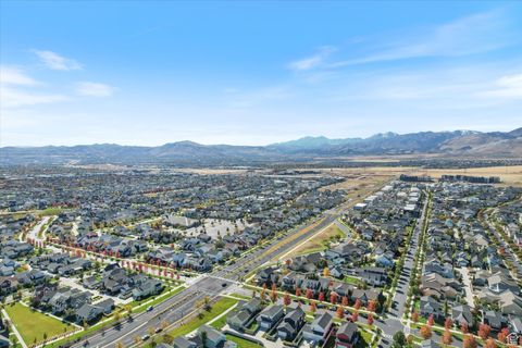 Tiny photo for 10421 S SPLIT ROCK DR, South Jordan, UT 84009 (MLS # 2119008)