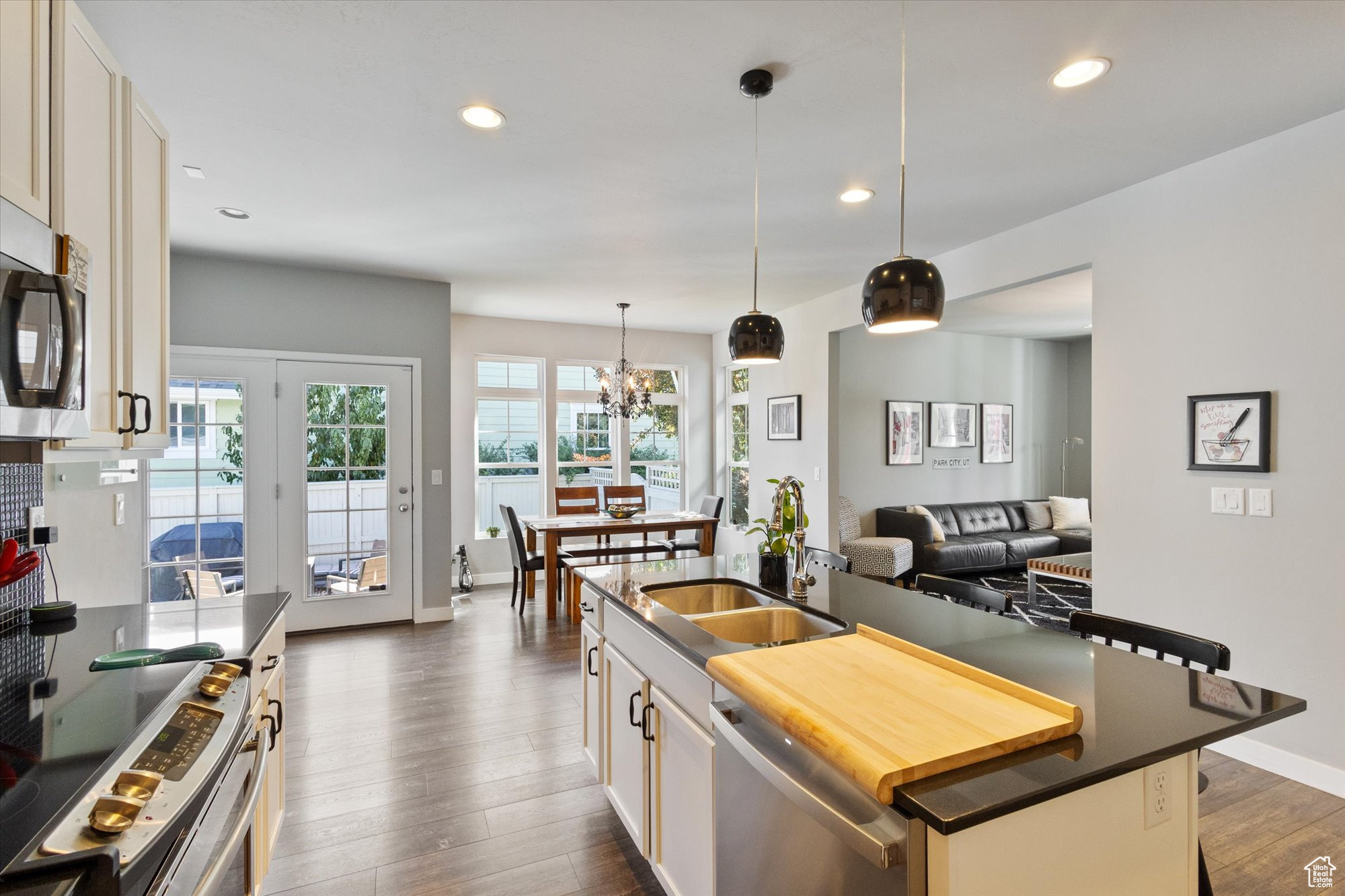 KENNECOTT - Residential