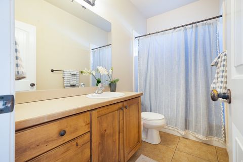 Tiny photo for 986 VIEW CREST LN, Kaysville, UT 84037 (MLS # 2150759)