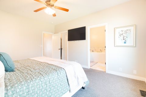 Tiny photo for 986 VIEW CREST LN, Kaysville, UT 84037 (MLS # 2150759)