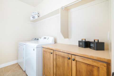Tiny photo for 986 VIEW CREST LN, Kaysville, UT 84037 (MLS # 2150759)