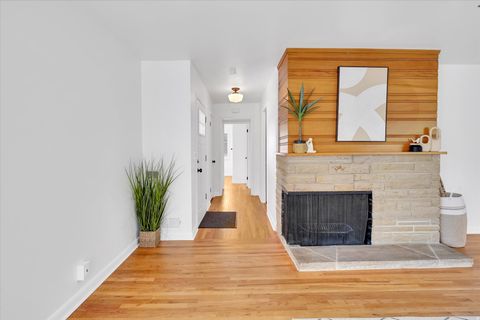 Tiny photo for 810 HILLCREST AVE, Logan, UT 84321 (MLS # 2154118)