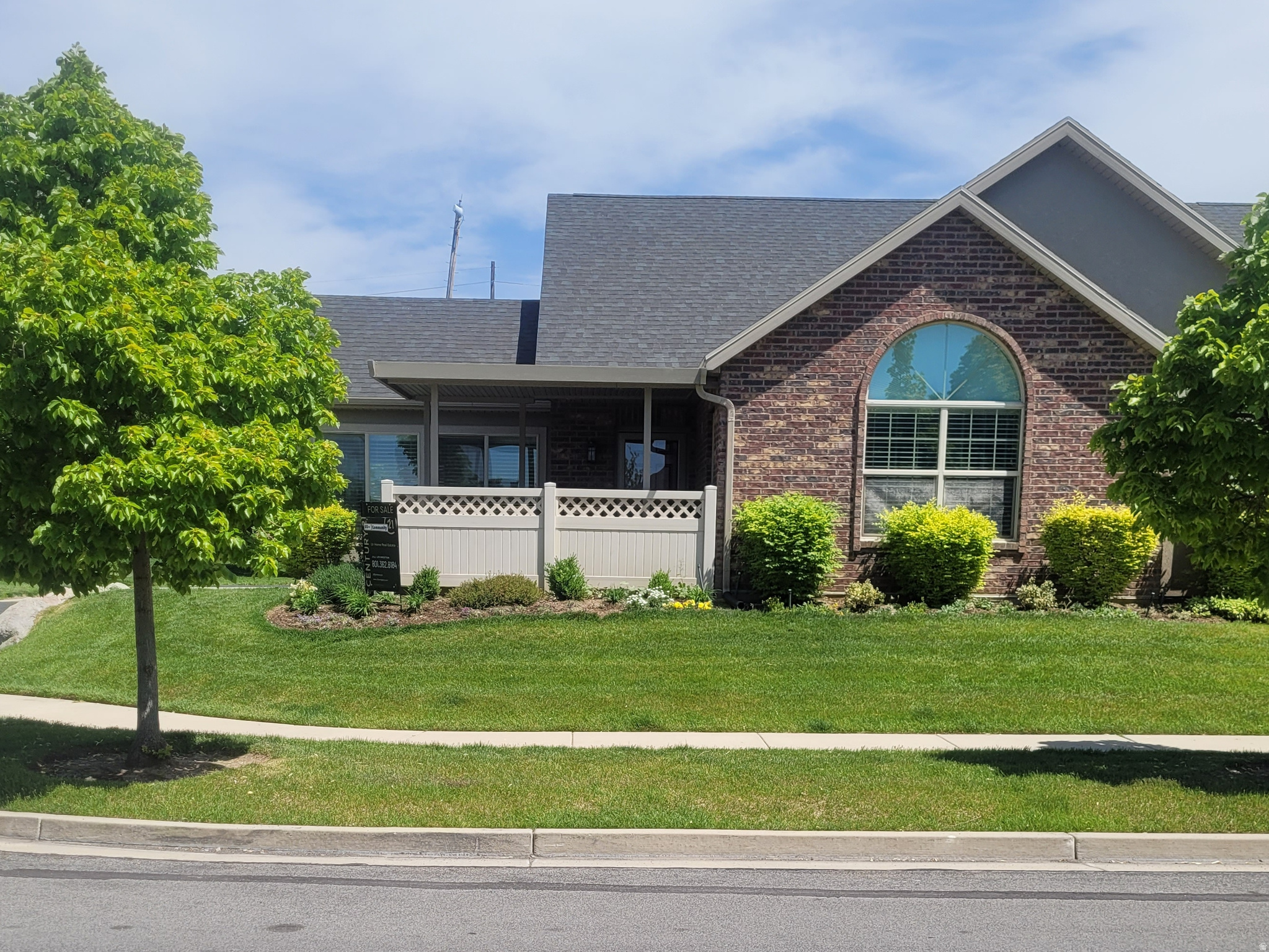 SPRINGBROOK VILLAS CONDO - Residential
