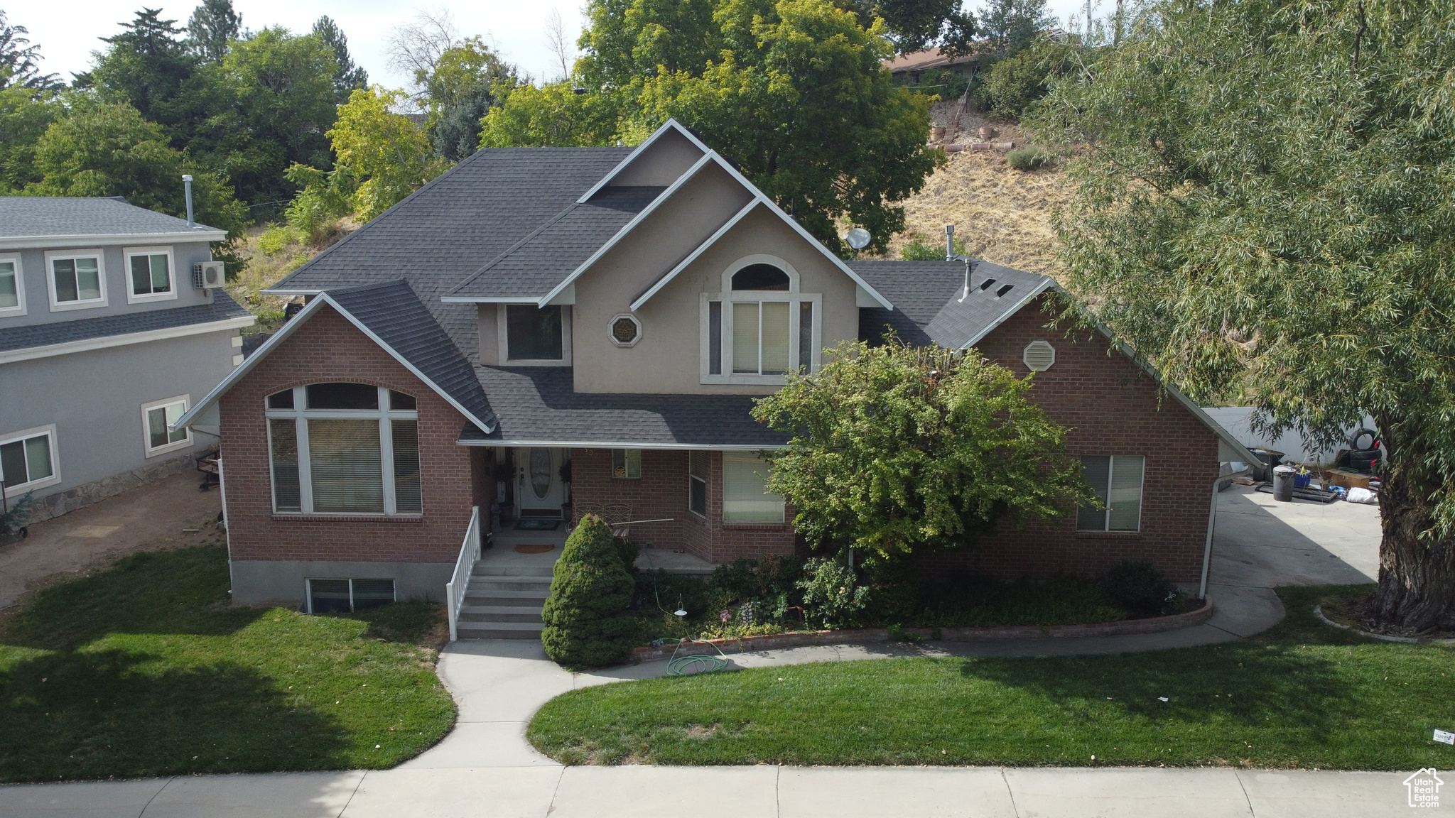 HIDDEN HOLLOW - Residential