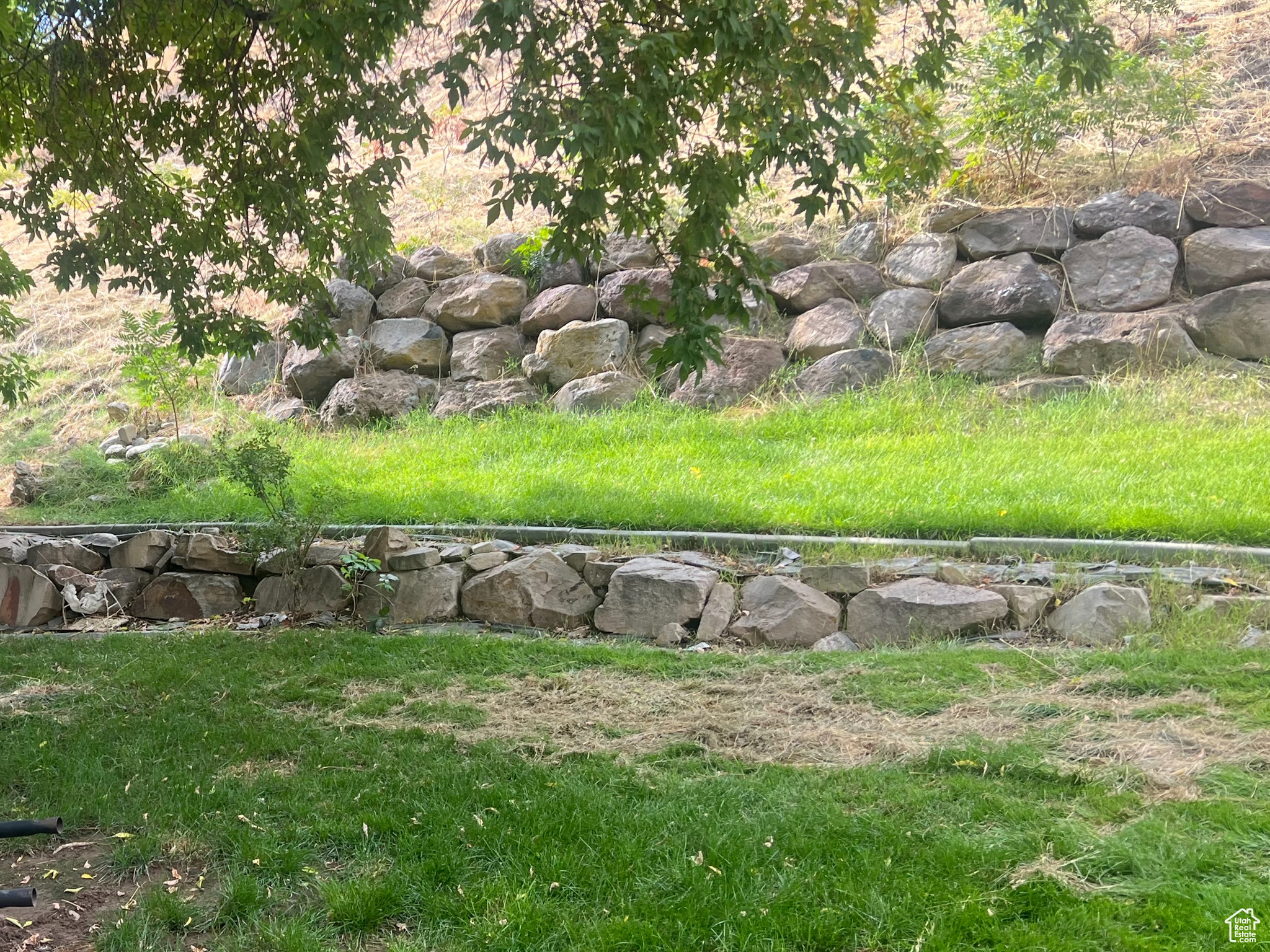 HIDDEN HOLLOW - Residential