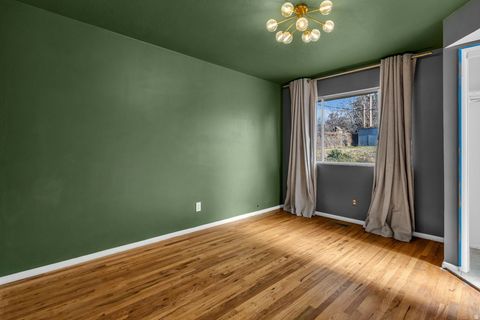 Tiny photo for 2749 S 450 W, Bountiful, UT 84010 (MLS # 2128116)