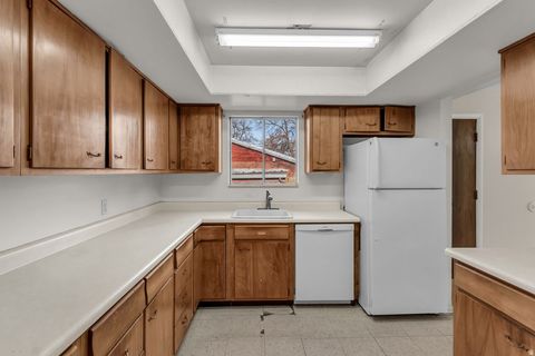 Tiny photo for 2749 S 450 W, Bountiful, UT 84010 (MLS # 2128116)