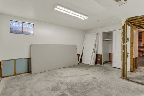 Tiny photo for 2749 S 450 W, Bountiful, UT 84010 (MLS # 2128116)