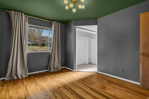 Tiny photo for 2749 S 450 W, Bountiful, UT 84010 (MLS # 2128116)