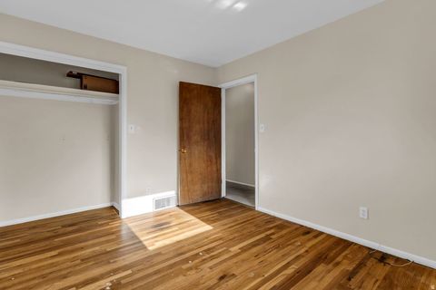 Tiny photo for 2749 S 450 W, Bountiful, UT 84010 (MLS # 2128116)