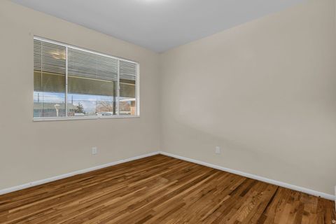 Tiny photo for 2749 S 450 W, Bountiful, UT 84010 (MLS # 2128116)