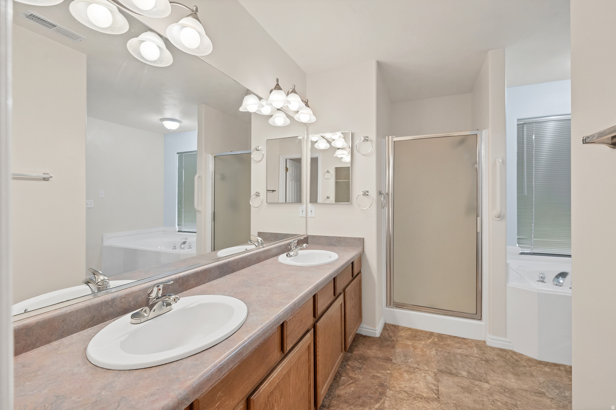 CANYON RIDGE - Residential