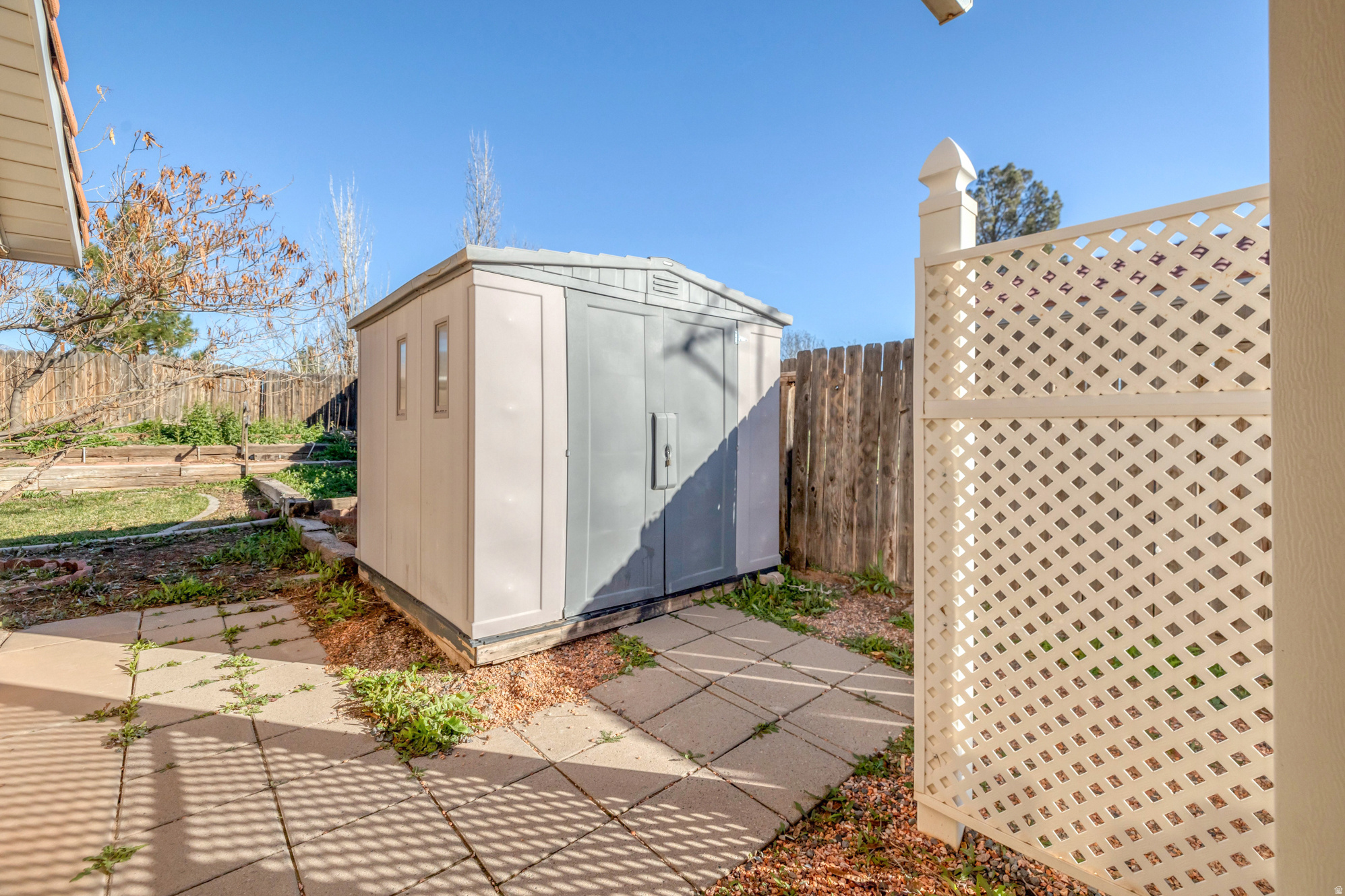 CANYON RIDGE - Residential