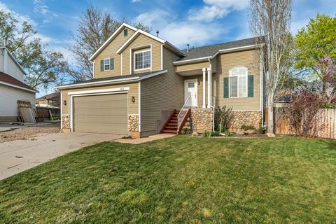 Tiny photo for 1474 N 175 E, Layton, UT 84041 (MLS # 2149178)