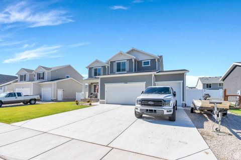 Tiny photo for 1304 S SAGEBRUSH DR, Santaquin, UT 84655 (MLS # 2116897)