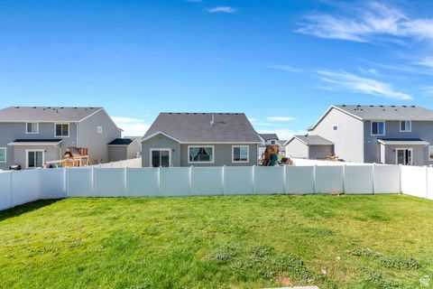 Tiny photo for 1304 S SAGEBRUSH DR, Santaquin, UT 84655 (MLS # 2116897)