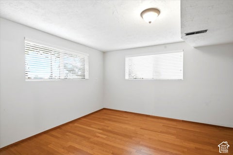 Tiny photo for 806 S 850 E, Bountiful, UT 84010 (MLS # 2188219)