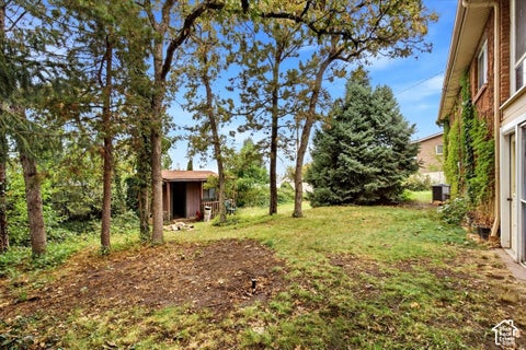 Tiny photo for 806 S 850 E, Bountiful, UT 84010 (MLS # 2188219)
