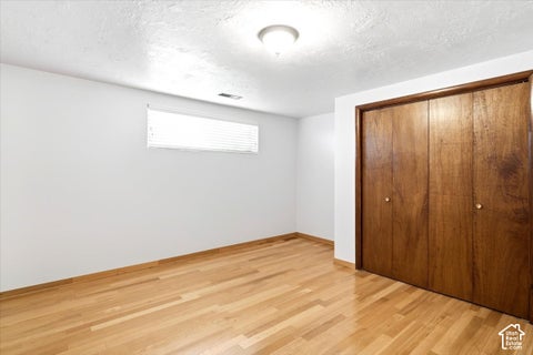 Tiny photo for 806 S 850 E, Bountiful, UT 84010 (MLS # 2188219)