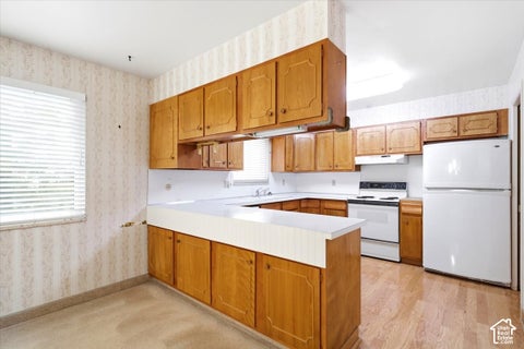 Tiny photo for 806 S 850 E, Bountiful, UT 84010 (MLS # 2188219)