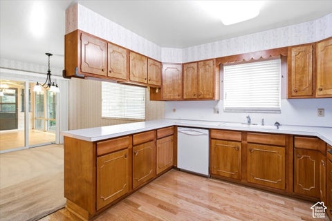 Tiny photo for 806 S 850 E, Bountiful, UT 84010 (MLS # 2188219)