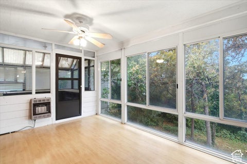 Tiny photo for 806 S 850 E, Bountiful, UT 84010 (MLS # 2188219)