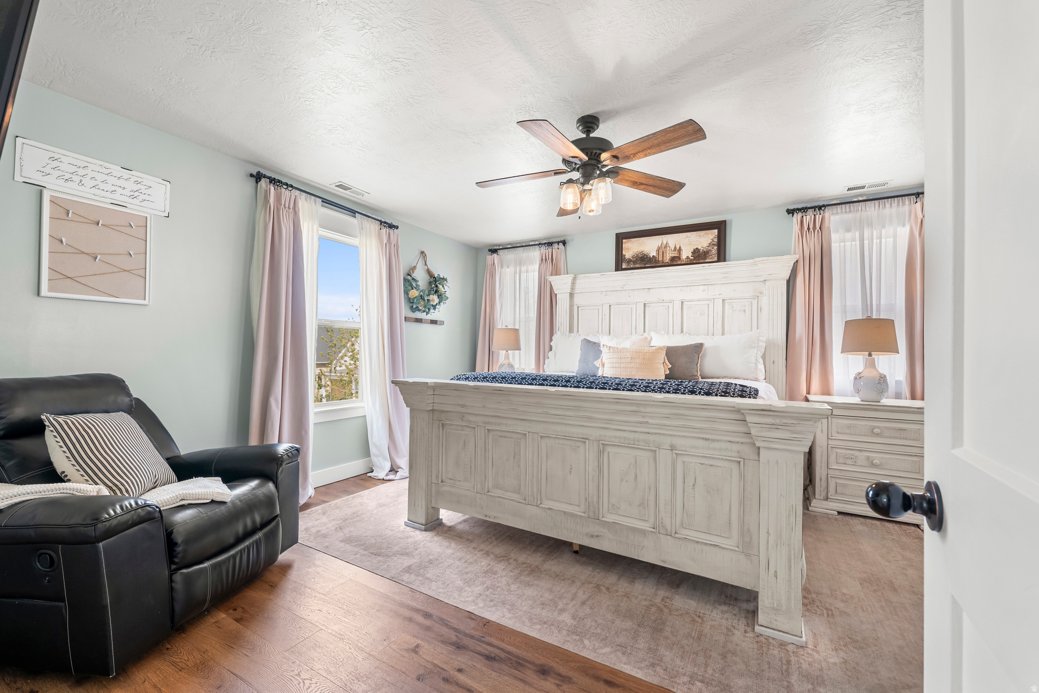 DAYBREAK - Residential