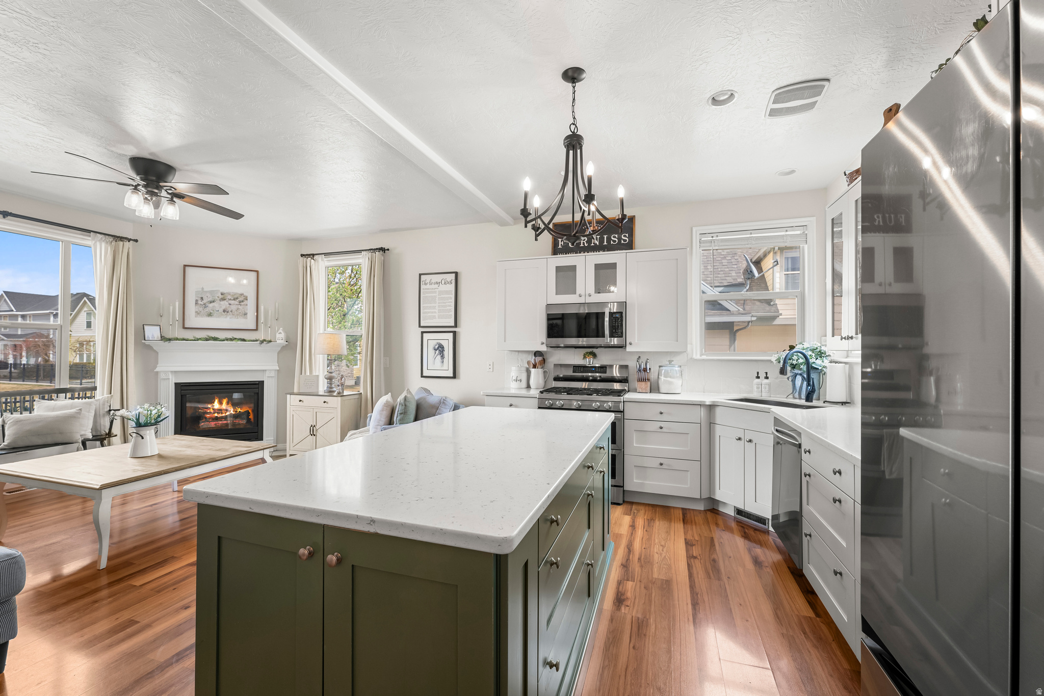 DAYBREAK - Residential