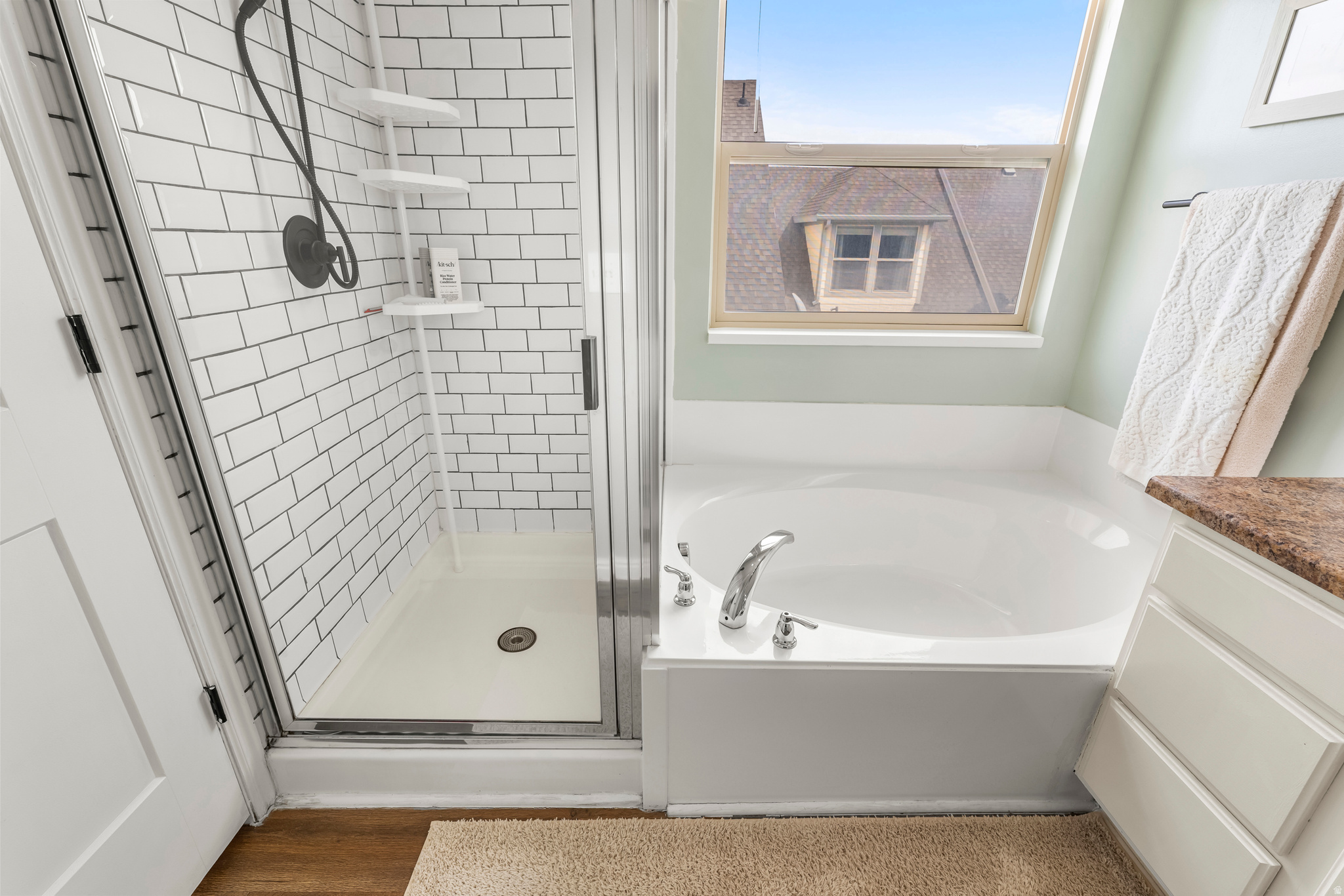 DAYBREAK - Residential